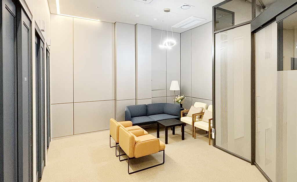 VIP ROOM