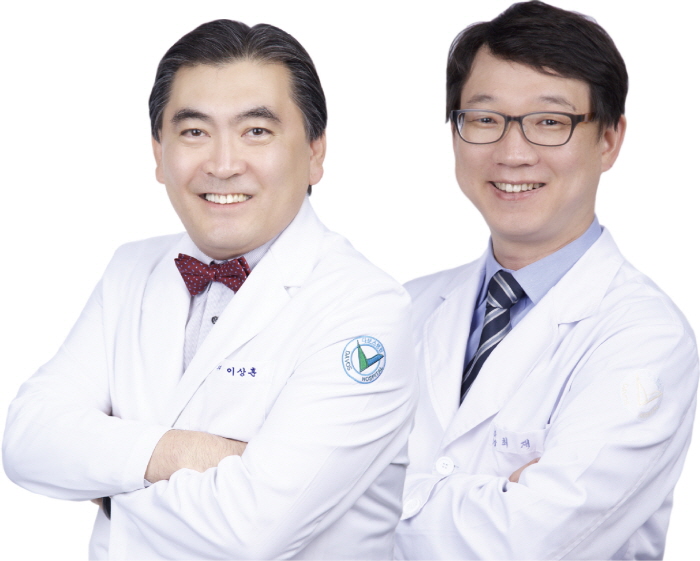크기변환_20150526_보도자료사진_이상훈부장,최재훈과장.jpg